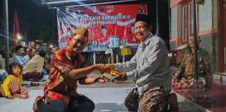 HUT PDI Perjuangan ke-51, Sachrul Rayakan dan Potong Tumpeng Bersama Warga Sokoduwet