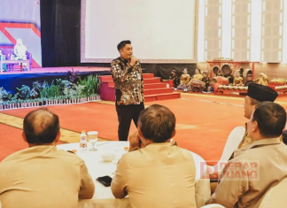 Bupati Magelang Mmeberikan Arahan Dalam Acara Rapat Kerja Disdikbud Kab.Magelang