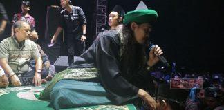 TPC Ganjar-Mahfud Kota Pekalongan Gelar Sholawat Bersama Gus Ali Gondrong