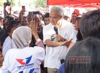 Ganjar Dicurhati Emak-Emak Ketika Hadiri Deklarasi APIMSO