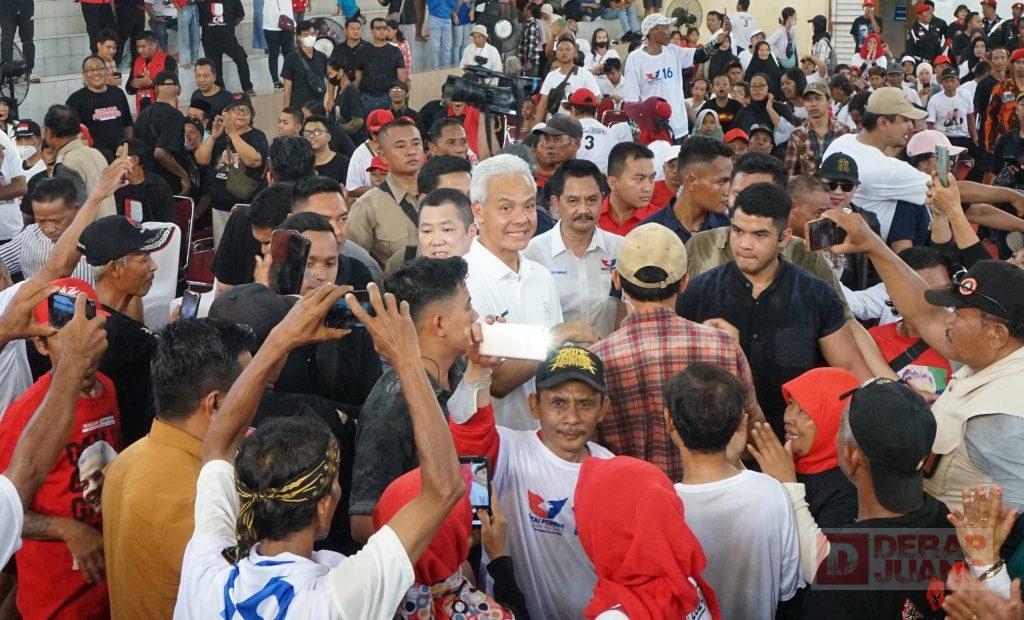 Ganjar Dicurhati Emak-Emak Ketika Hadiri Deklarasi APIMSO