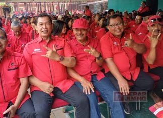 PDI Perjuangan Kota Surakarta Rayakan HUT ke-51 dengan Mengikuti Pidato Megawati PDI Perjuangan Kota Surakarta Rayakan HUT ke-51 dengan Mengikuti Pidato Megawati