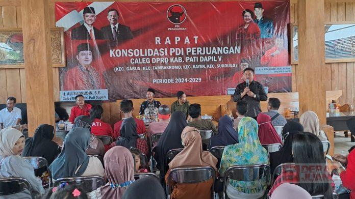 Ali Badrudin Gelar Konsolidasi Bersama Timses Desa Larangan Ali Badrudin Gelar Konsolidasi Bersama Timses Desa Larangan