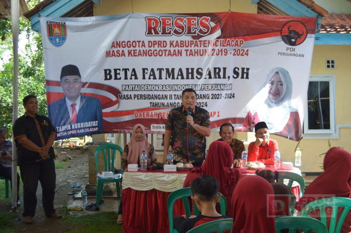 Sapa Warga Tritih Kulon, Taufik Nurhidayat Hadiri Reses Beta Fatmahsari