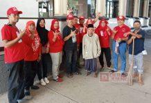 Gelar Bakti Sosial, Sutiman Bersih-Bersih Masjid di Kelurahan Karangtalun