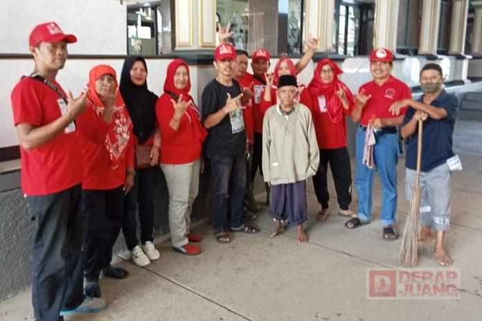Gelar Bakti Sosial, Sutiman Bersih-bersih Masjid
