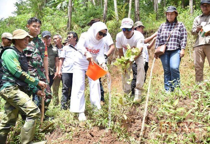 Ristawati Hadiri Anniversary Indonesia Off road Federation (IOF) Pengurus Cabang Kebumen Ristawati Purwaningsih