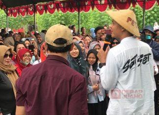 Ganjar Bawakan Program '1 Keluarga Miskin, 1 Sarjan' pada Ribuan Anak Petani di Rembang