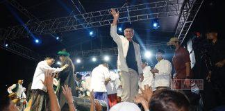 Malam Tahun Baru, Ganjar dan Gus Ali Gondrong Istighasah Bareng Ribuan Warga Semarang Malam Tahun Baru, Ganjar dan Gus Ali Gondorng Istighasah Bareng Ribuan Warga Semarang