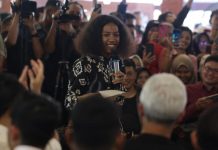 Reaksi Ganjar Ketika Dibacakan Puisi Wiji Thukul Oleh Pemuda Jepara