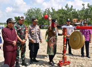 Sri Sumarni Buka Program TMMD Sengkuyung Tahap I 2024 Kodim 0717/Grobogan Grobogan