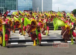 Tari Rumeksa Meriahkan Upacara Hari Jadi Banyumas ke-453