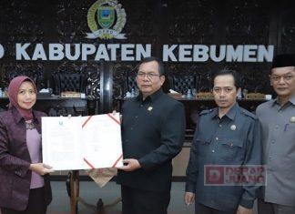 Ristawati Hadiri Rapat Paripurna DPRD Kebumen Ristawati