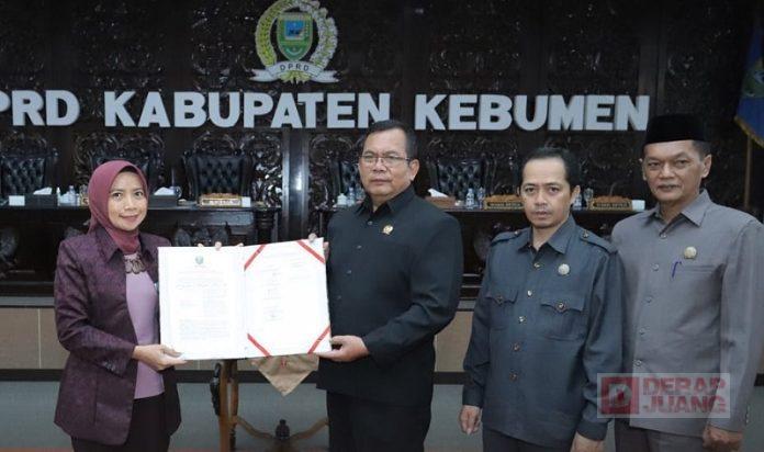 Ristawati Hadiri Rapat Paripurna DPRD Kebumen Ristawati