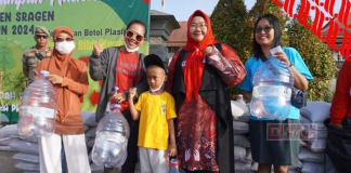 Bupati Yuni Ajak Mayarakat Sragen Peduli Terhadap Lingkungan Bupati Yuni Ajak Mayarakat Sragen Peduli Terhadap Lingkungan