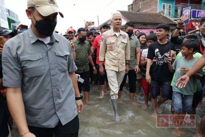Ganjar Pranowo Tinjau Banjir