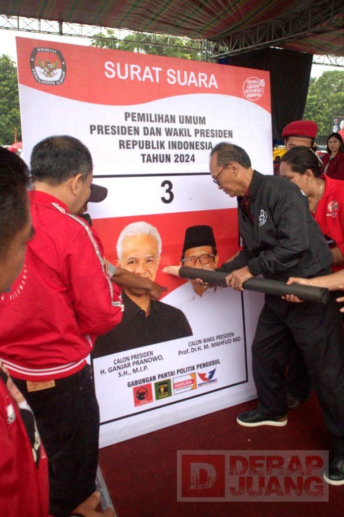 Simulasi Pencoblosan Ga-Ma, oleh TPN Simulasi Pencoblosan Ga-Ma, oleh TPN