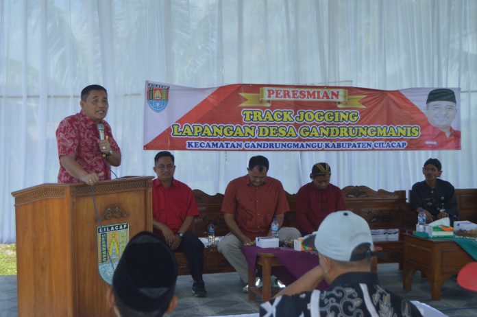 Taufik Resmikan Joging Trek Aspirasi Pujiyono di Gandrungmanis