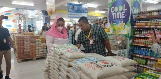 Cek Stabilitas Harga Beras, Mbak Ita Gerakan Pasar Murah Lewat Program Pak Rahman