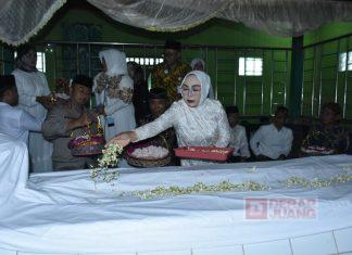 Wujud Syukur Hari Jadi Kabupaten Grobogan Ke-298, Sri Sumarni Ziarah Makam Leluhur