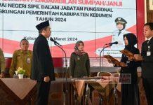 Ristawati Hadiri Pelantikan dan Pengambilan Sumpah PNS Dalam Jabatan Guru
