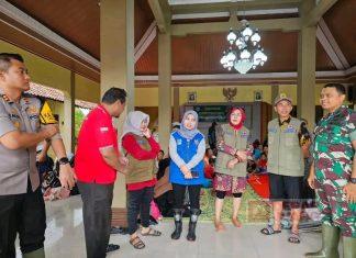 Respon Cepat Bupati Sri Sumarni Terhadap Banjir di Grobogan