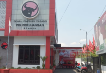 DPC PDI Perjuangan Sragen Dirikan Posko Lebaran DPC PDI Perjuangan Sragen Dirikan Posko Lebaran
