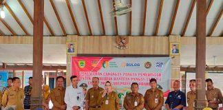 Etik Suryani Cek Langsung Penyaluran Bantuan CPP 2024 Etik Suryani Cek Langsung Penyaluran Bantuan CPP 2024