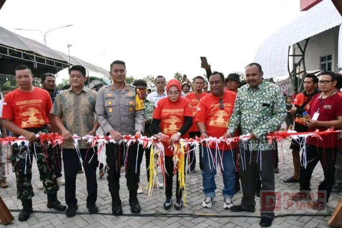 Pembukaan pameran bonsai