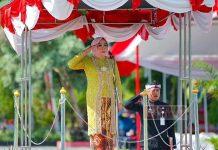 Bupati Sri Sumarni Pimpin Upacara Peringatan HUT Ke-298 Kabupaten Grobogan Bupati Sri Sumarni Pimpin Upacara Peringatan HUT Ke-298 Kabupaten Grobogan