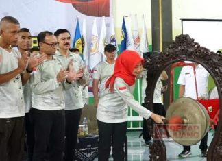 Ristawati Hadiri Pembukaan POPDA se-Karesidenen Kedu Ristawati