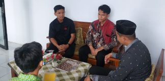 Shintya Sandra Kusuma Beri Bantuan Pada Pelajar yang Membutuhkan