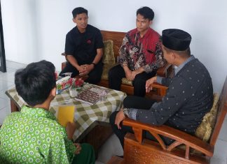 Shintya Sandra Kusuma Beri Bantuan Pada Pelajar yang Membutuhkan