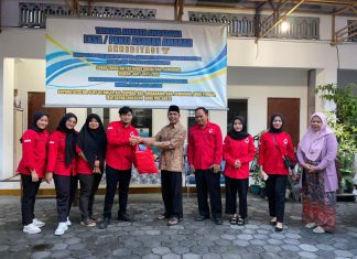 Solid, Komunitas Juang Kabupaten Semarang Bagikan 1500 Takjil dan Makanan Solid, Komunitas Juang Kabupaten Semarang Bagikan 1500 Takjil dan Makanan