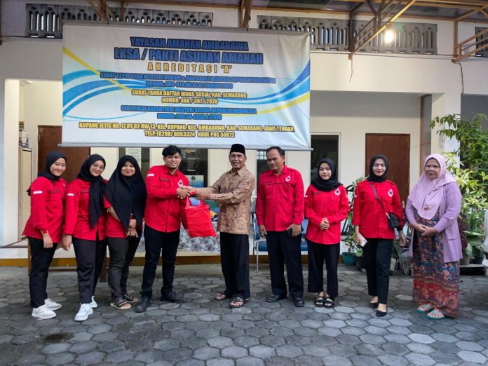 Solid, Komunitas Juang Kabupaten Semarang Bagikan 1500 Takjil dan Makanan Solid, Komunitas Juang Kabupaten Semarang Bagikan 1500 Takjil dan Makanan