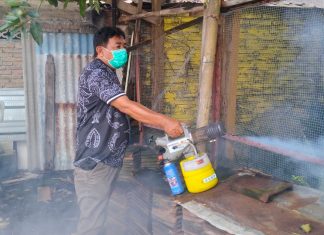 Tim Fogging Katresnan PDI Perjuangan Surakarta Beraksi Cegah Demam Berdarah Tim Fogging Katresnan PDI Perjuangan Surakarta Beraksi Cegah Demam Berdarah