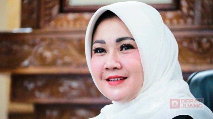 Sri Mulyani, Sosok Pemimpin Perempuan yang Sukses Antarkan Klaten Meraih Berbagai Prestasi Sri Mulyani, Sosok Pemimpin Perempuan yang Sukses Antarkan Klaten Meraih Berbagai Prestasi