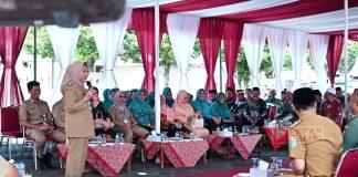 Bupati Tiwi Ajak Masyarakat Padamara Ikut Kawal Pilkada Serentak