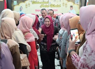 Bupati Tiwi: Setelah Diangkat, Kinerja PPPK Harus Lebih Baik Dibanding Honorer