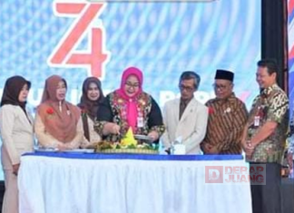 Bupati Yuni Hadiri Puncak HUT Ke-74 IGTKI-PGRI se-Solo Raya Bupati Yuni Hadiri Puncak HUT Ke-74 IGTKI-PGRI se-Solo Raya