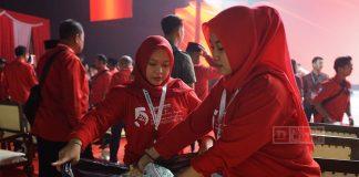 Korps Komunitas Juang Laksanakan Giat Kebersihan di Rakernas V PDI Perjuangan Korps Komunitas Juang Laksanakan Giat Kebersihan di Rakernas V PDI Perjuangan