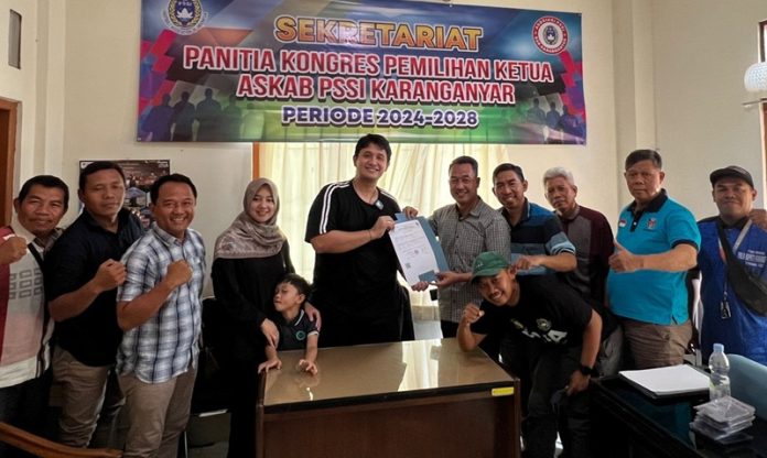 Hari Terakhir Pendaftaran Ketua PSSI Karanganyar, Boby Aditia Putra Muncul Serahkan Berkas