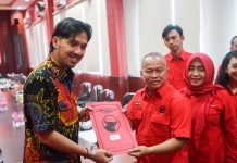 Mantan Ajudan Ganjar Ambil Formulir Calon Wakil Bupati Tegal di PDI Perjuangan Jateng
