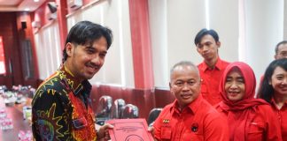 Mantan Ajudan Ganjar Ambil Formulir Calon Wakil Bupati Tegal di PDI Perjuangan Jateng