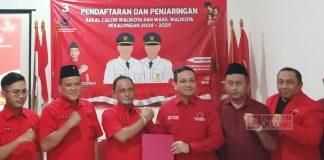 Mas Aaf Kembalikan Formulir Pendaftaran untuk Pilwalkot Pekalongan Tahun 2024 Mas Aaf Kembalikan Formulir Pendaftaran Pilwalkot Pekalongan