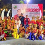 Mas Bowo Nguri Nguri Budaya Melalui Sosialisasi Media Tradisional