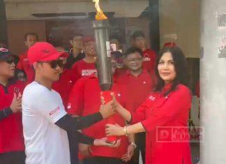 Tiba di Kendal, Obor Api Abadi Mrapen Terus Membakar Semangat Kader PDI Perjuangan Tiba di Kendal, Obor Api Abadi Mrapen Terus Membakar Semangat Kader PDI Perjuangan