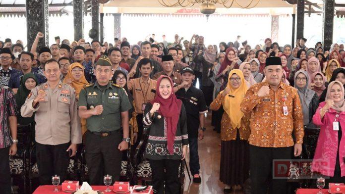 Silaturahmi Akbar Guru PAI, Bupati Tiwi Bersiap Tambah Bantuan PPG