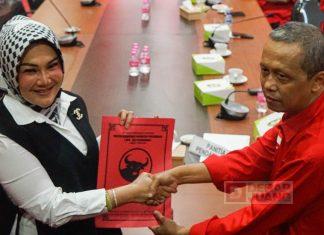 Tegaskan Peran Perempuan, Bupati Klaten Optimis Ambil Formulir Cawagub Jateng