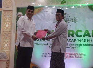 Hadiri Konfercab NU, Taufik Berikan Bantuan pada Penerima Manfaat